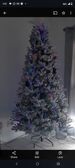 Christmas tree 7ft 2inch from Home Depot