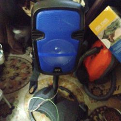 Bluetooth Speaker With Stand