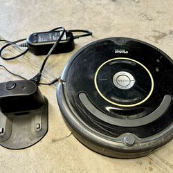 iRobot Roomba 650 with Charger, New Battery