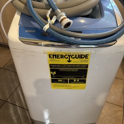 Compact Washer (0.9 Cu Ft)