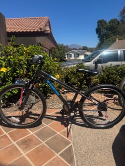 Trek Precaliber Young Adult Mountain Bike – Great Condition