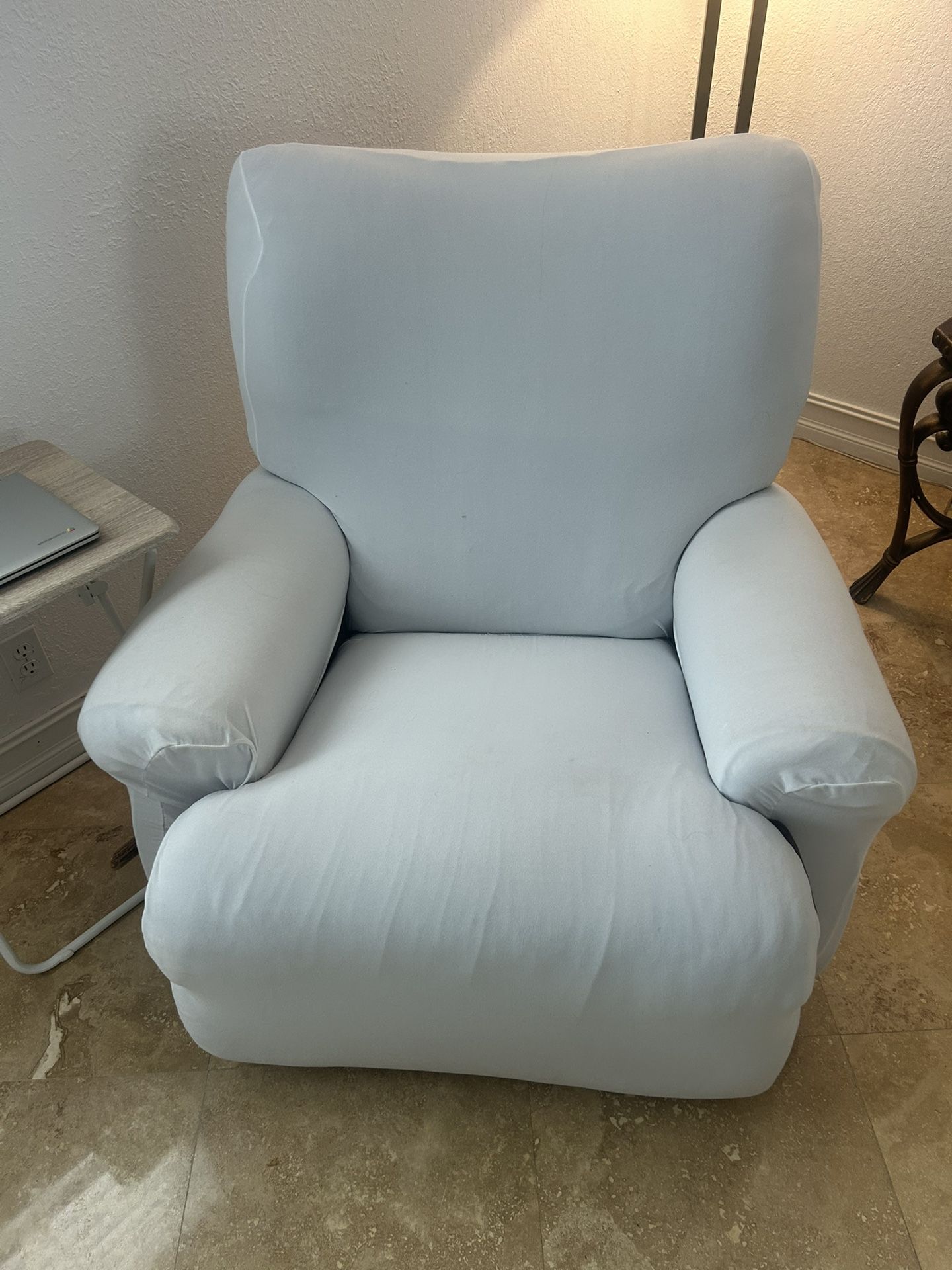 OverSized Lazy Boy Recliner