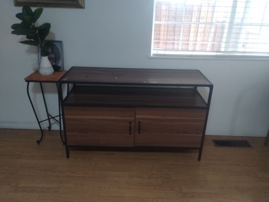 Tv Stand (OBO)