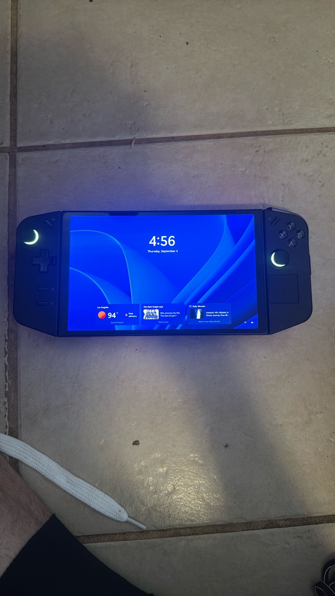 LENOVO LEGION HANDHELD GAMING PC