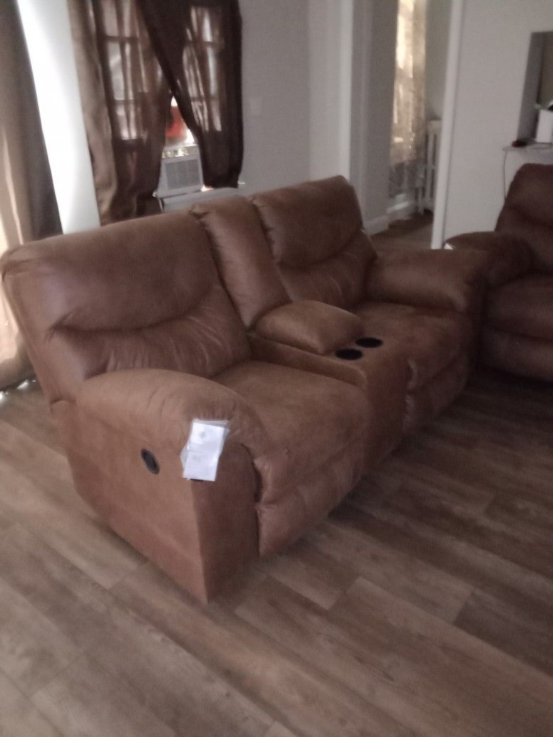 Sofa Set 3 Seater And 2 Seater With Middle Console And Cup Holders 