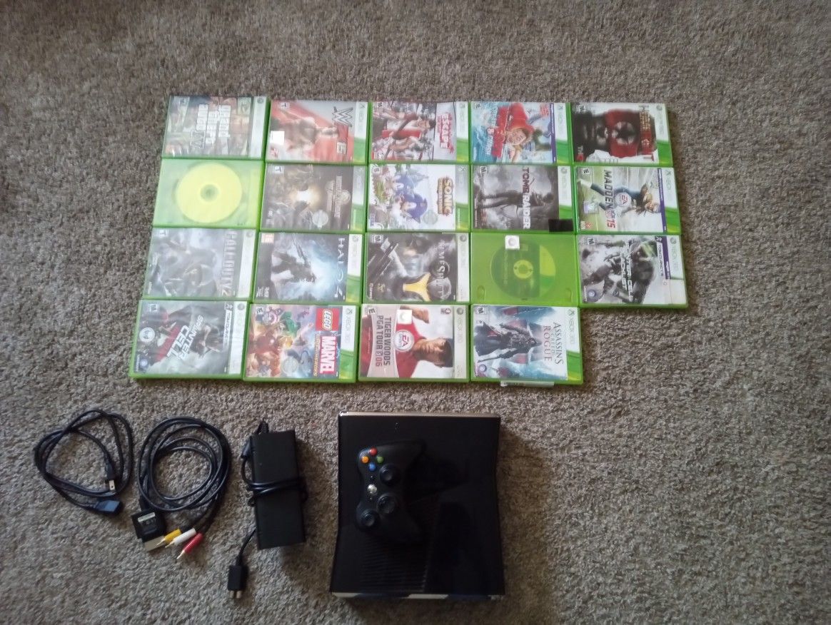 (Xbox 360 Elite) (19 Games )Plus Controller!!!