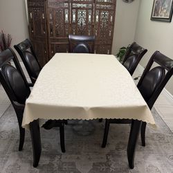 Dining Table With 1 Leaf And 5 Chairs