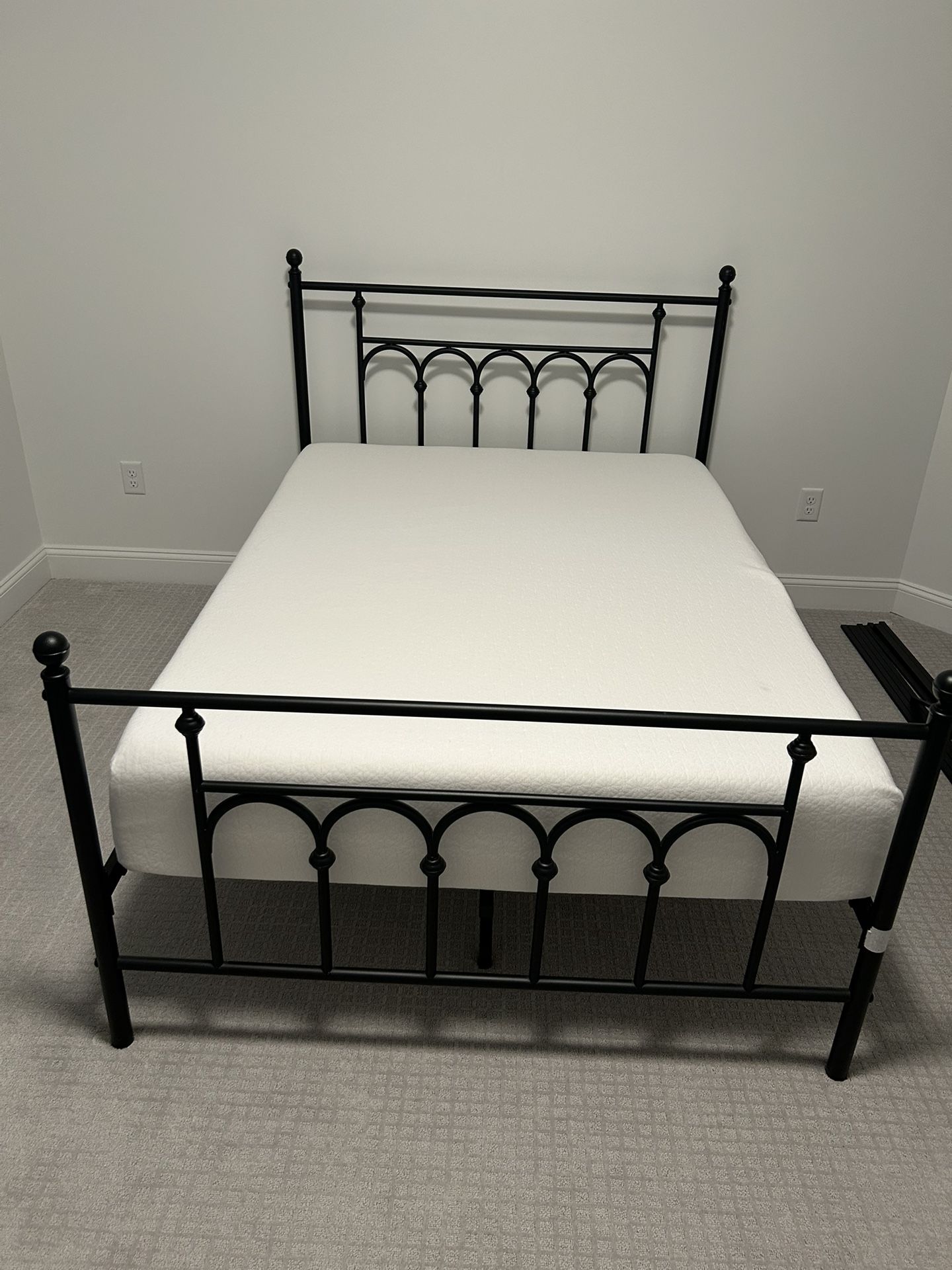Like New! Full Size Black Metal Bed Frame & Premium Foam Mattress Set
