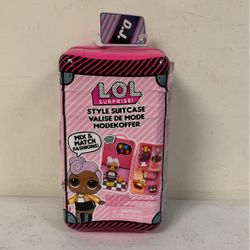 LOL Surprise! Style Suit Case. Electronic Play Set. 