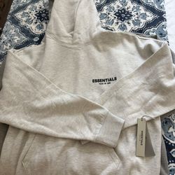 2 ESSENTIAL HOODIES NEW