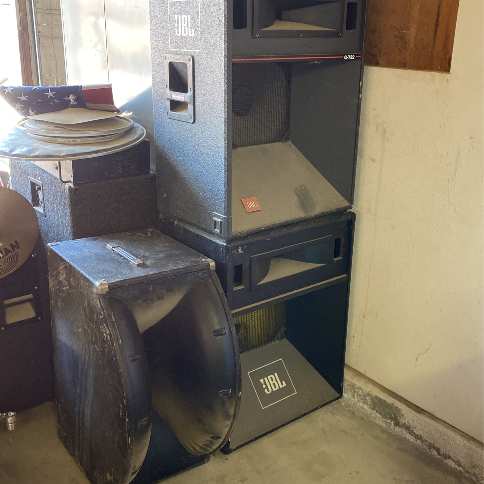 JBL 15 Inch PA Speakers And Peavey Mid Range Horn