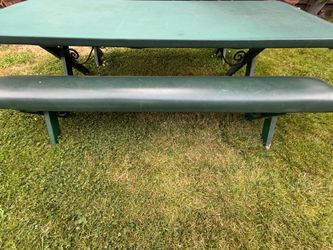 Picnic Table with bench seats