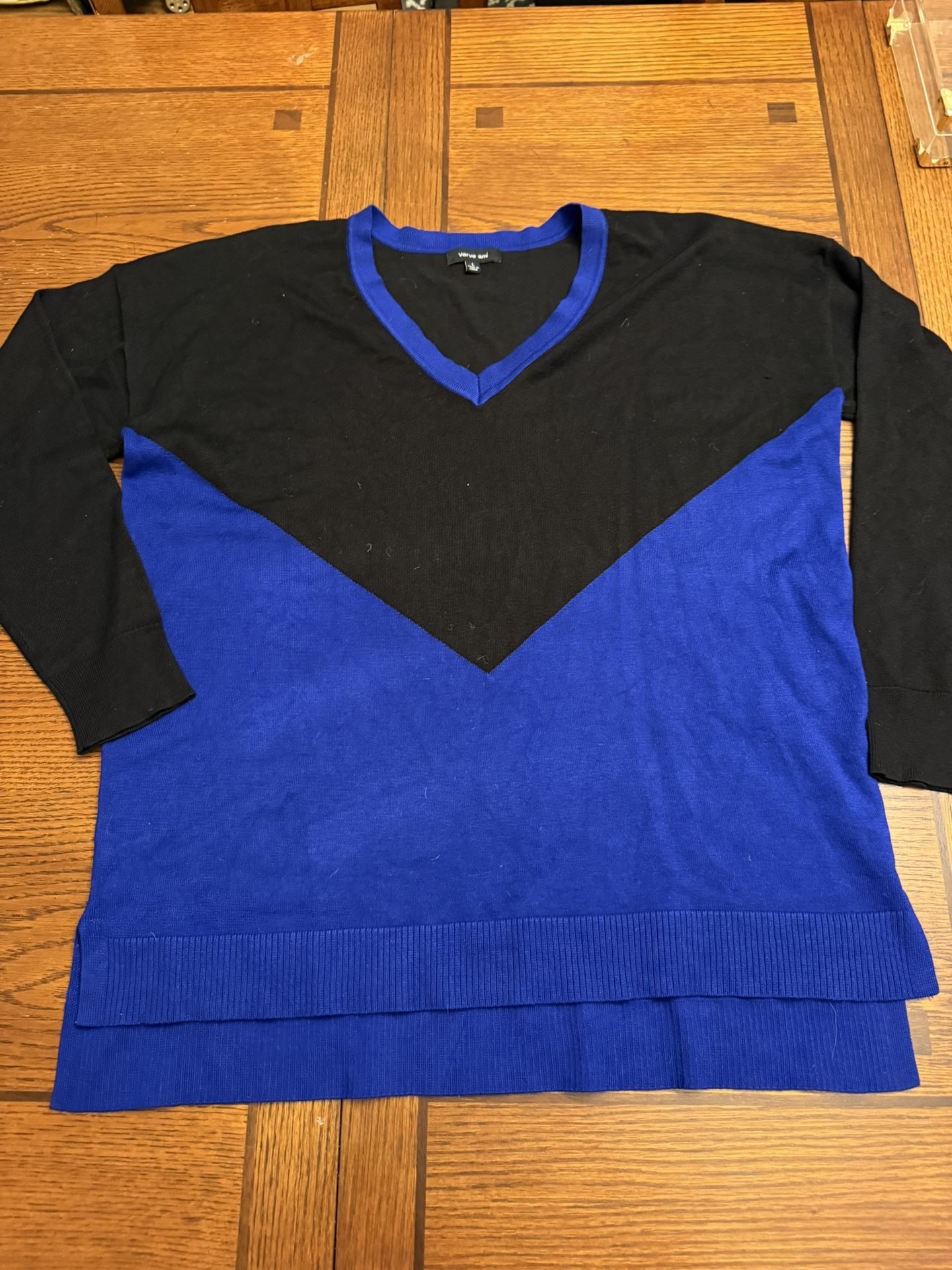 Sweater Lightweight Size L