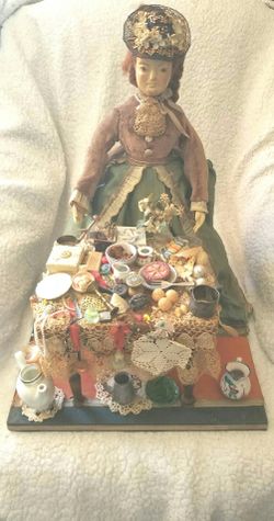 VINTAGE 19" TALL PAPER MACHE FACE AND HANDS PEDDLER DOLL