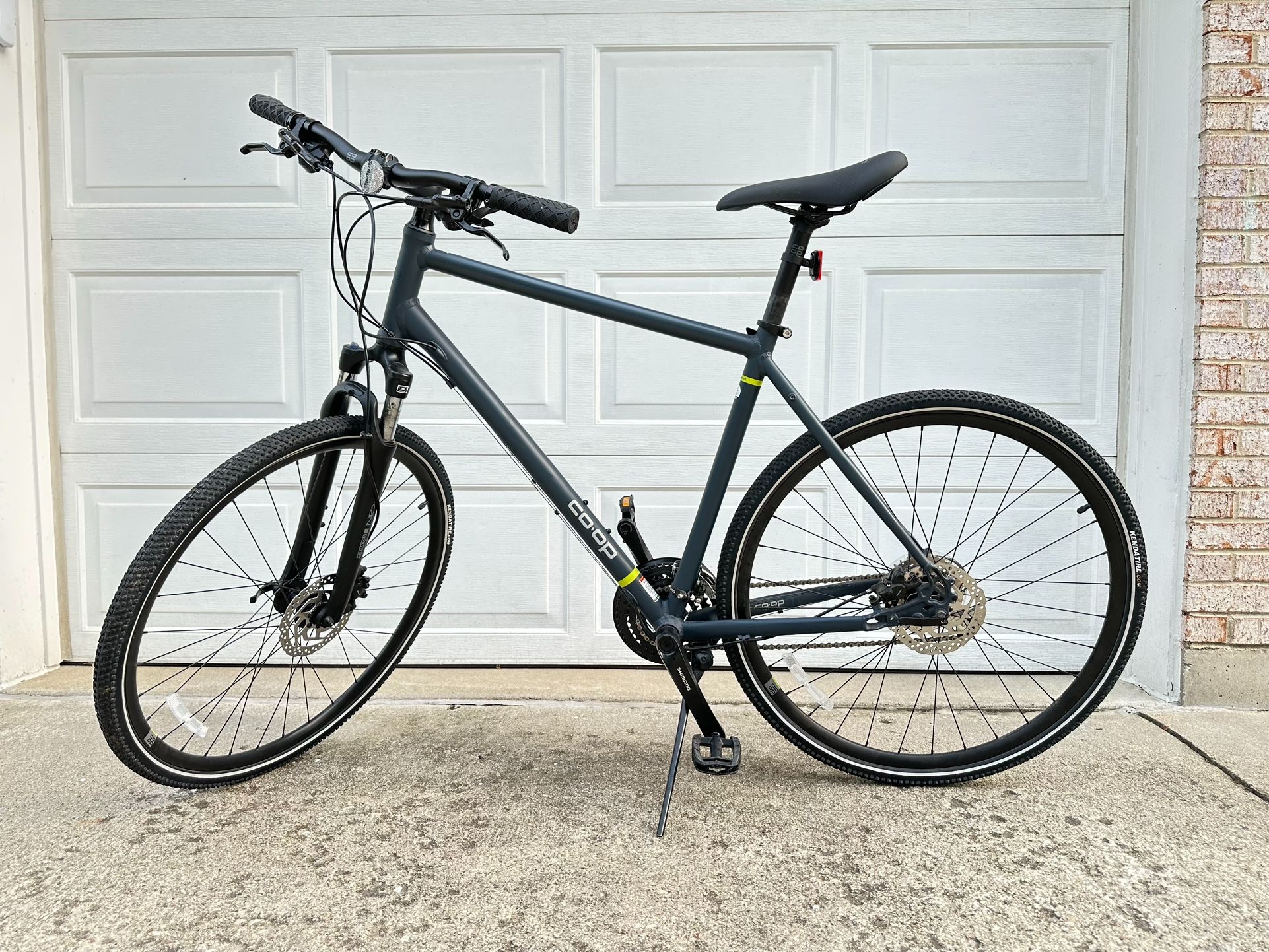 REI CTY 2.1 bike. Eclipse blue. SizeXL