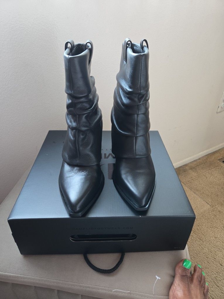 Womens Black Boots 6.5