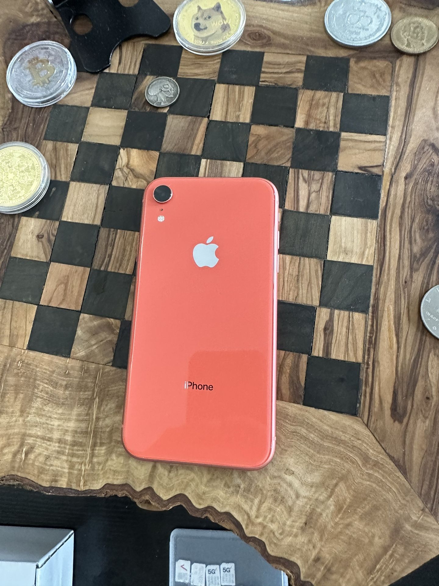 Iphone Xr 64Gb Coral Unlocked For Any Sim for Sale in Chula Vista