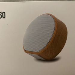 *Brand New*Wood Style Bluetooth Speaker