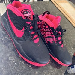 Nike Team Hustle D9 GS