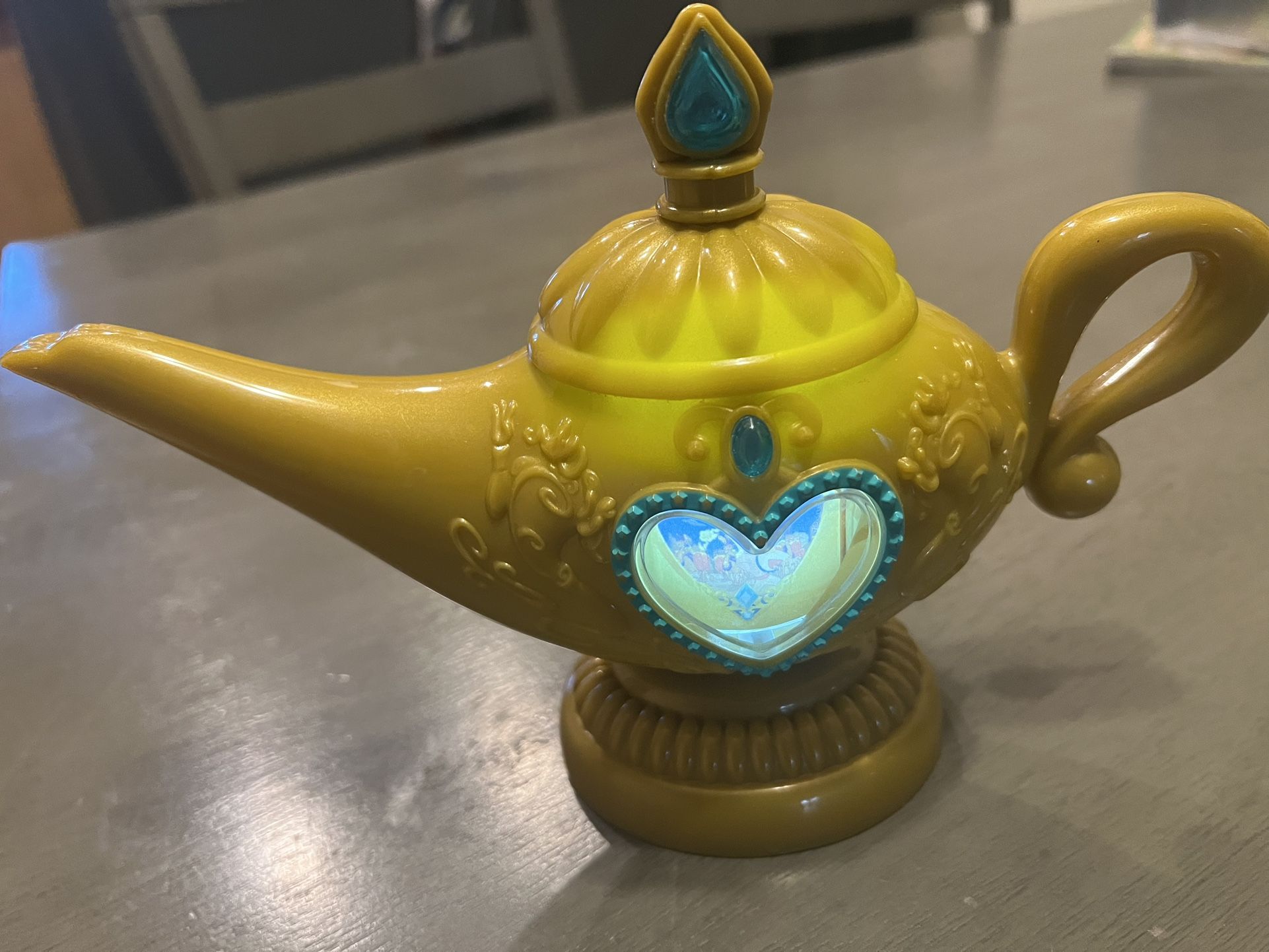 Disney Princess Aladdin Genie Lamp Toy
