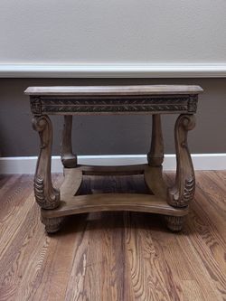 Blonde Wood With Ornate Carving End/Side Table And Sofa / Entry Table