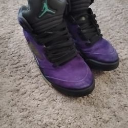 Size 8 - Jordan 5 Retro Alternate Grape 2020