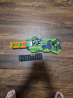 Dart Zone Covert Ops Belt Fed Electronically Powered Dart Blaster (Darts Included)