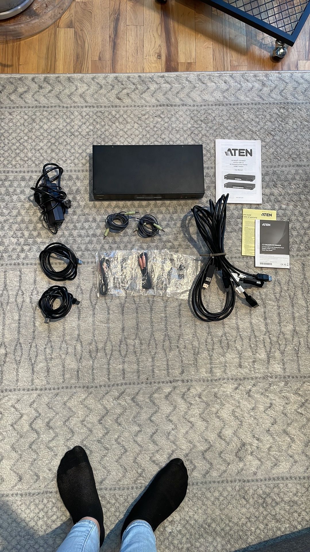 ATEN CS1942DP 2-Port USB 3.0 4K Dual Display DisplayPort KVMP Switch