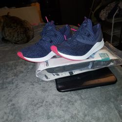 New Balance Women's Shoes - Size 9.5 - $20