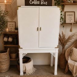 GORGEOUS Vintage Coffee Wine Bar Display Cabinet BOHO CHIC