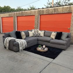 L-Shaped Gray Sectional Couch - FREE DELIVERY!