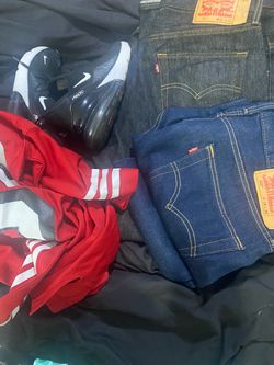 Men’s clothes Levi’s 34 and 36x30 9.5ynike