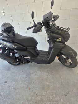 Tanker 150 scooter / on sale as is