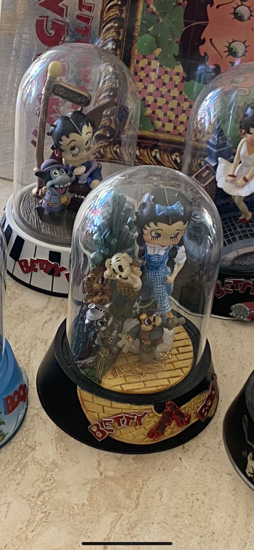 12 Glass Dome Betty boop Collections