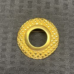 Bijoux Givenchy Gold Tone Metal Runway Brooch Pin 