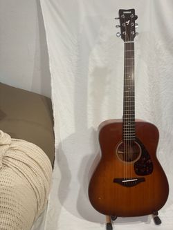 Post 2000 Yamaha FG 700S tobacco burst , red label acoustic guitar