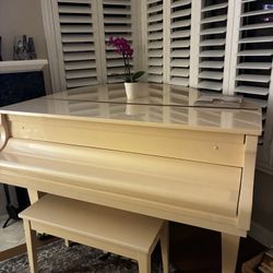 Sojin Piano 