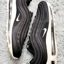 Size 12 2020 Nike Air Max 97 OG Black White 921826-001.

