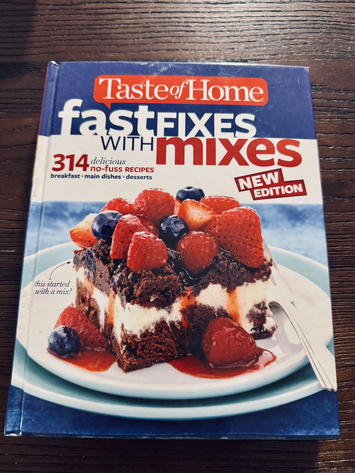 Hardcover Taste of Home Fast Fixes with Mixed Cookbook