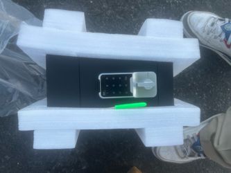 BRAND NEW NEVER INSTALLED GUN SAFE FOR CENTER CONSOLE