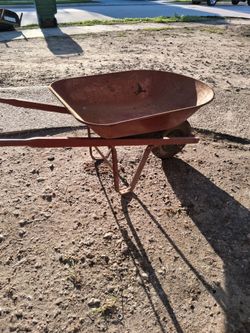 True temper wheel barrel
