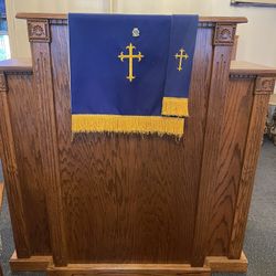 Pulpit Podium