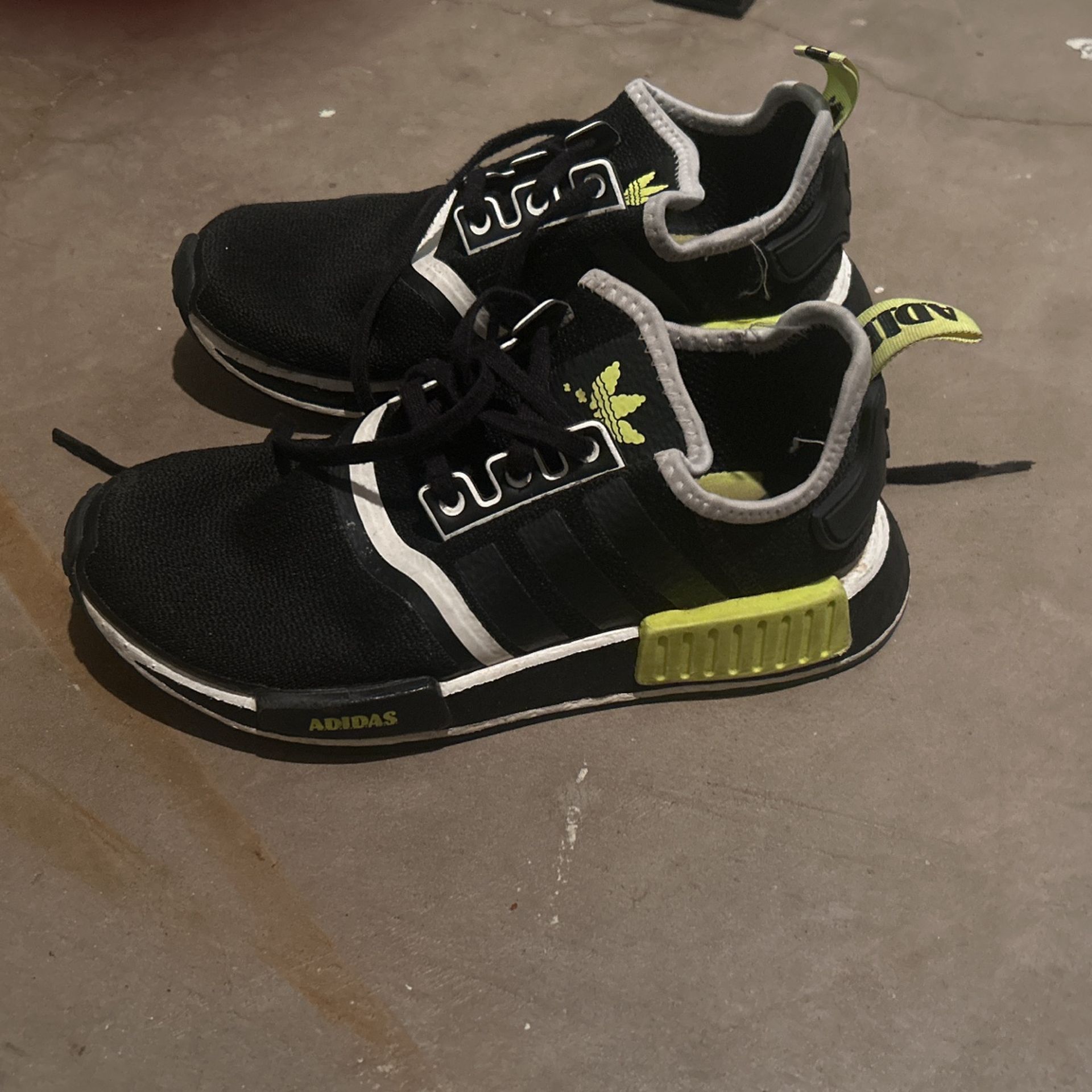 Adidas Youth Size 5