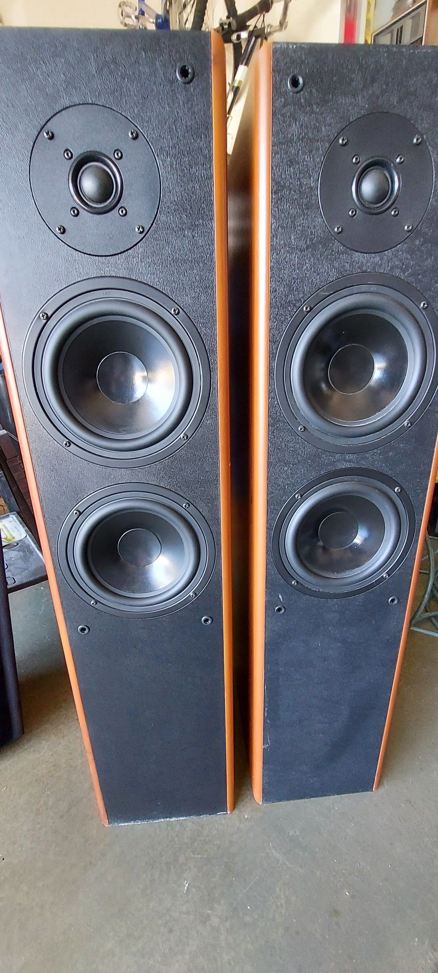 【中古】 BASIC演習 KLH Tower Floor Speakers, Sounds Great, for Sale in Cedar Lake, IN