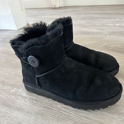 Ugg Boots - ‘Mini Bailey Button’