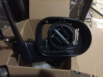 Mercedes-Benz ML 163 chassis passenger mirror housing