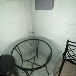 Round Glass Table Set