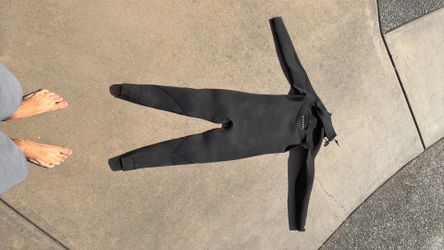 4/3 rip curl junior size 16 wetsuit