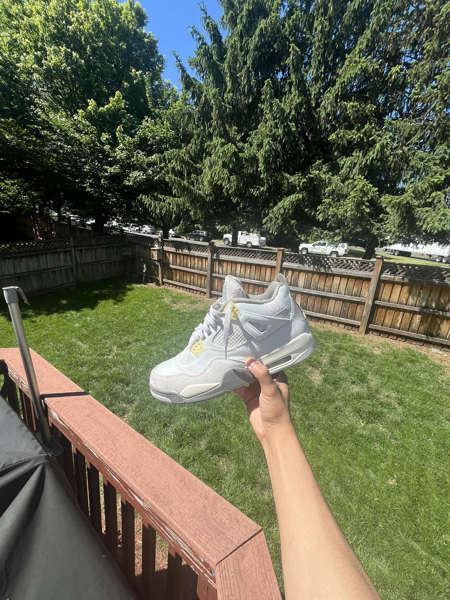 Gray/Cream Air Jordan 4 Retro SE Craft Photon Dust (Size 11)