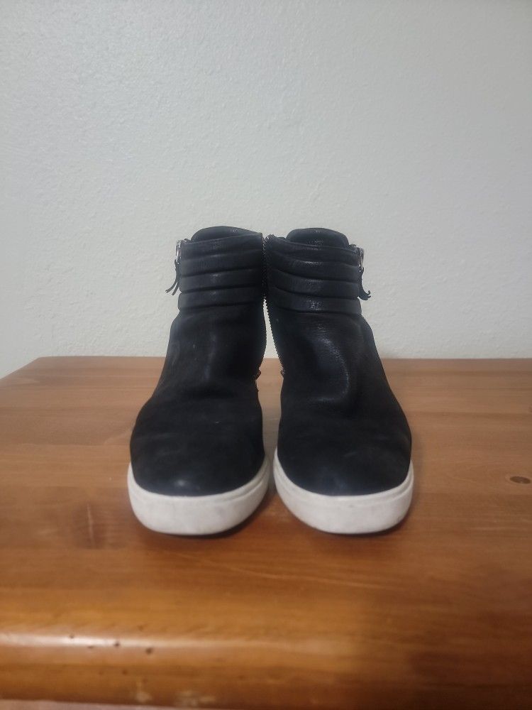 Linea Paola Black Wedge Bootie 7.5 Size